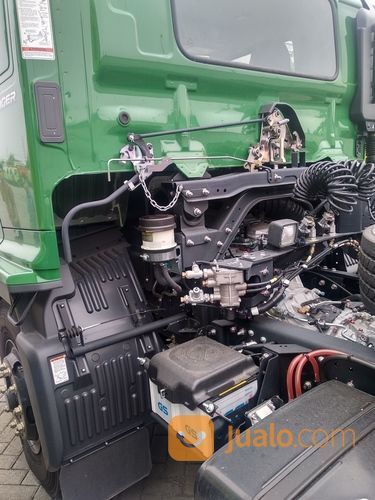 Hino Ranger SG 260 TH (Tractor Head)