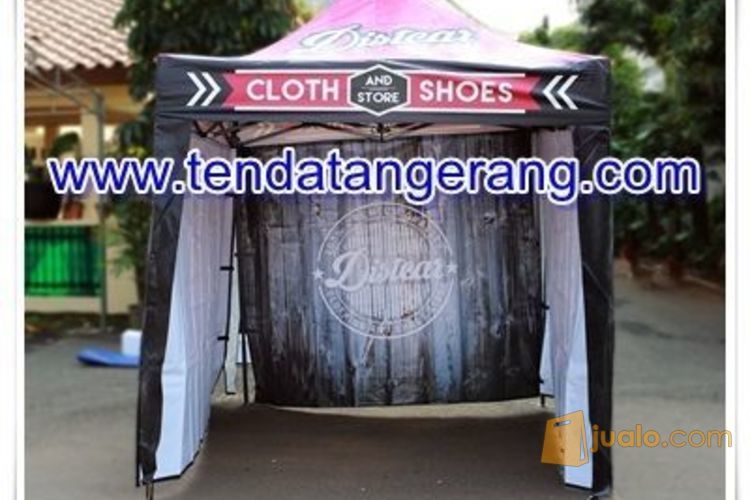Tenda Paddock balap