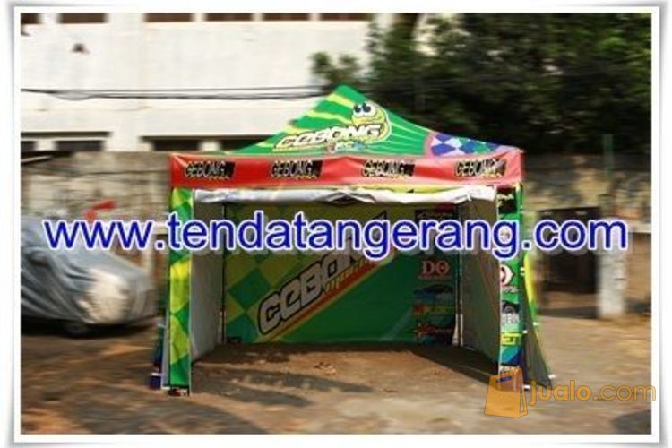 Tenda Paddock balap