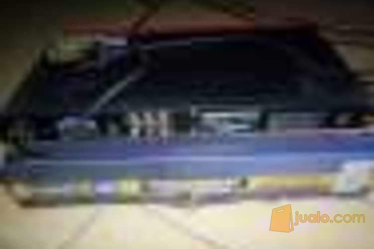 Dvd player merk gmc warna merah