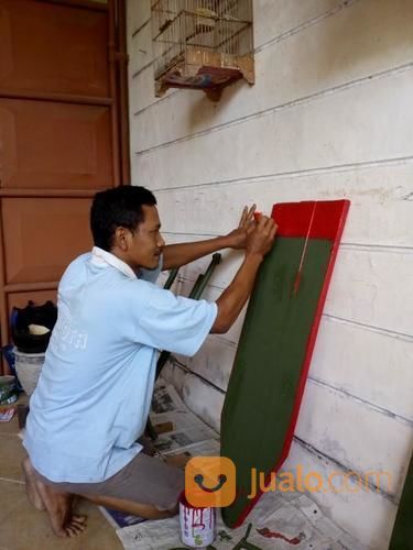 Tukang Cat Dinding, Kayu Dan Logam