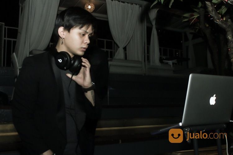 Sewa DJ (Disc Jockey)