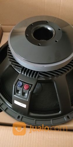 Speaker Subwoofer Rcf L18p300-P400-X400 Made In China 1000 Watt Kwalitas No1 Suara Mantaps