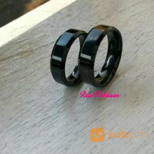 Cincin Titanium Couple Pria Wanita Hitam Black