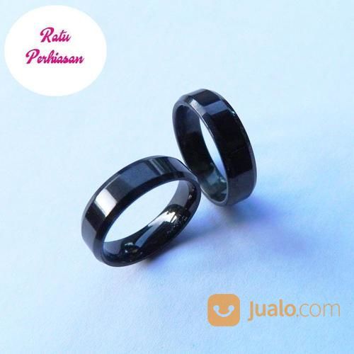 Cincin Titanium Couple Pria Wanita Hitam Black