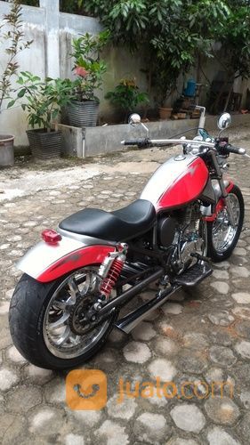 Suzuki Thunder 250
