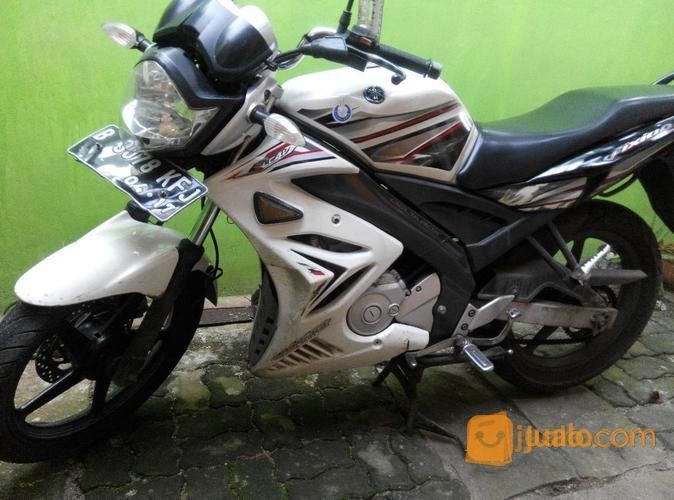 Yamaha VIXION 2012 Tangan Pertama