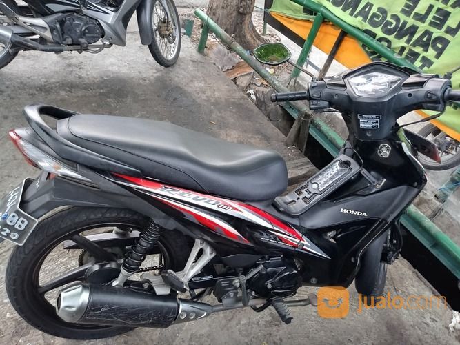 Motor Honda Bekas Revo Absolute Th 2012, 110 Cc, Wrn Hitam