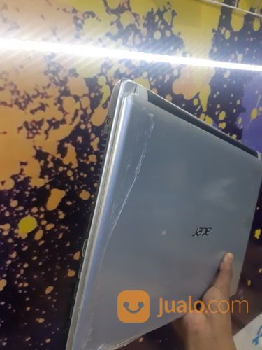 Laptop Acer Asvire V5 Layar Sentuh,+Invidia .Buat Design Gaming ,Kantoran