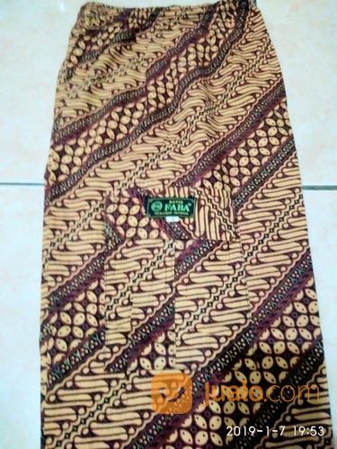 CELANA BOIM BATIK