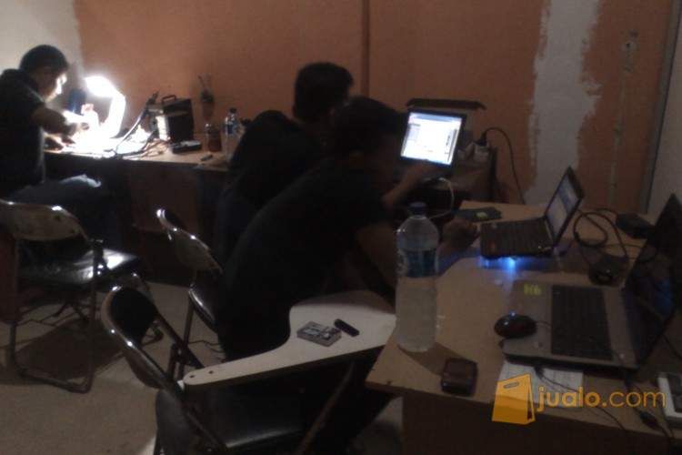 Kursus Teknisi HP, iPhone, Android & Laptop