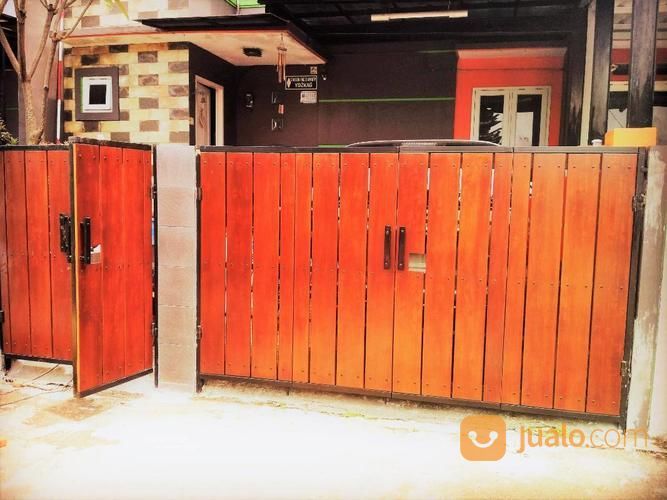 Pintu Pagar Besi Kombinasi Woodplank Motif Kayu JL_018