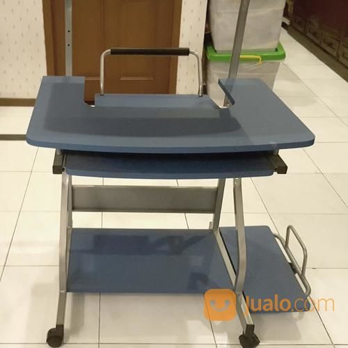 Meja Komputer Merek Starflex Warna Biru