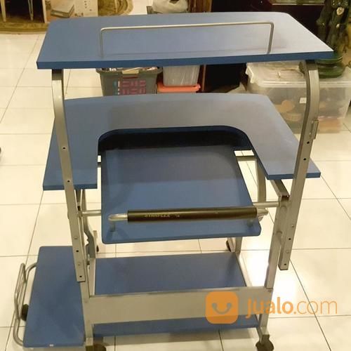 Meja Komputer Merek Starflex Warna Biru