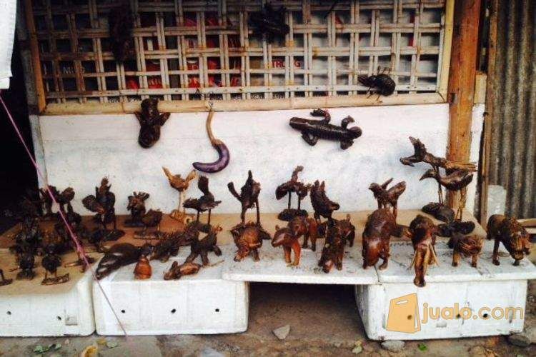 Kerajinan Akar Bambu