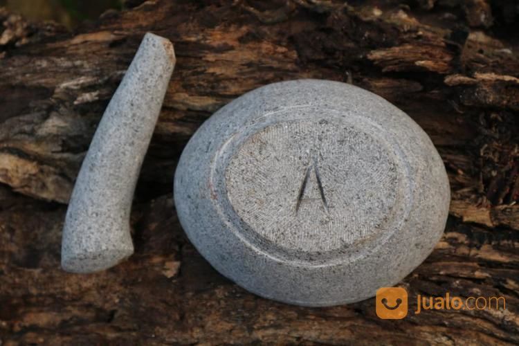 Ulekan Coet Cobek Batu Oval 10 Cm