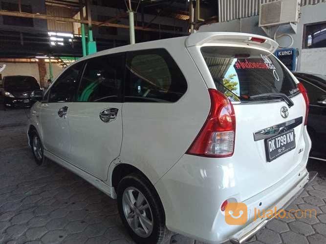 Toyota Avanza Veloz Matic A/T 2012 Matic Putih Bali