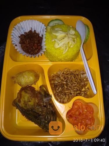 Nasi Box Nasi Bento Nasi Dus Catering Ayam Daging Sayur MIe Bihun Sambal Tahu Tempe Perkedel