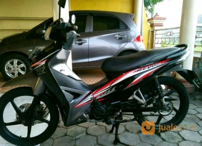 Motor Absolute Revo Tahun 2011