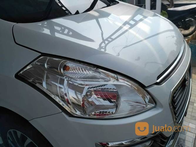 Salon Poles Dan Nano Ceramic Coating ( Mobil / Motor )