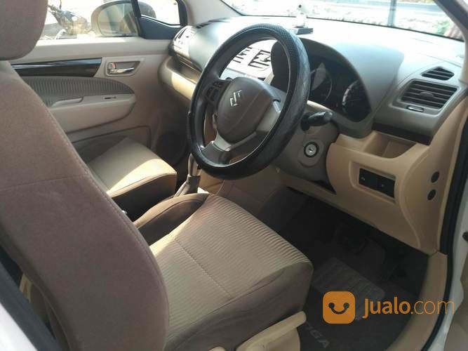 Salon Poles Dan Nano Ceramic Coating ( Mobil / Motor )