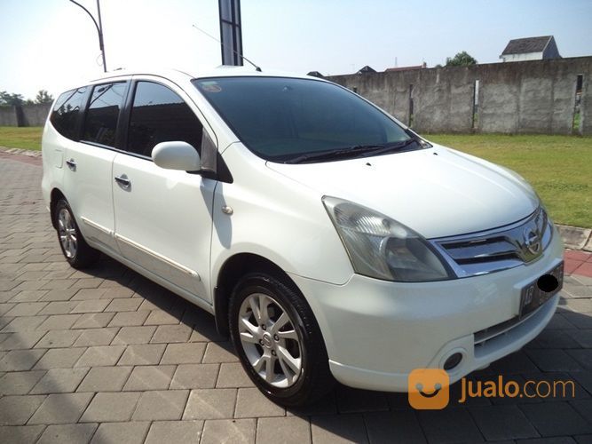 Grand Livina 1.5XV 2011 Matic Putih (Nopol AB. Tangan1)