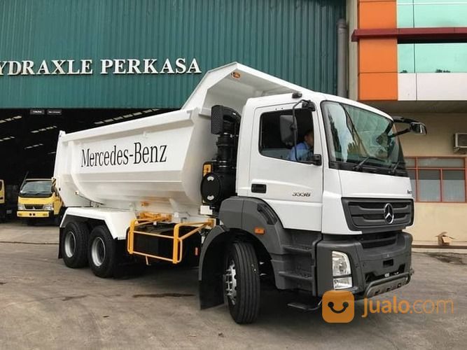 Mercedes-Benz AXOR Truck