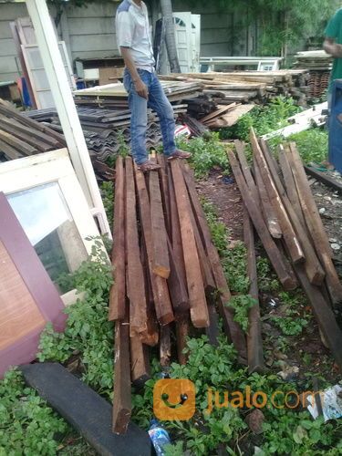 Beli Kayu Bekas Bongkaran.
