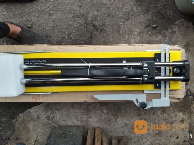 Alat Potong Granit / Keramik BLITZ Ukuran 1 Meter