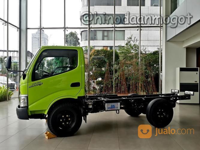 HINO Dutro 110 SD ( Engkel 4 Ban ) VIN 2020