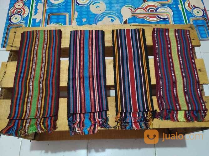 KAIN TENUN IKAT KEPALA ETNIK NUSANTARA LOMBOK