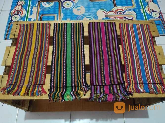 KAIN TENUN IKAT KEPALA ETNIK NUSANTARA LOMBOK
