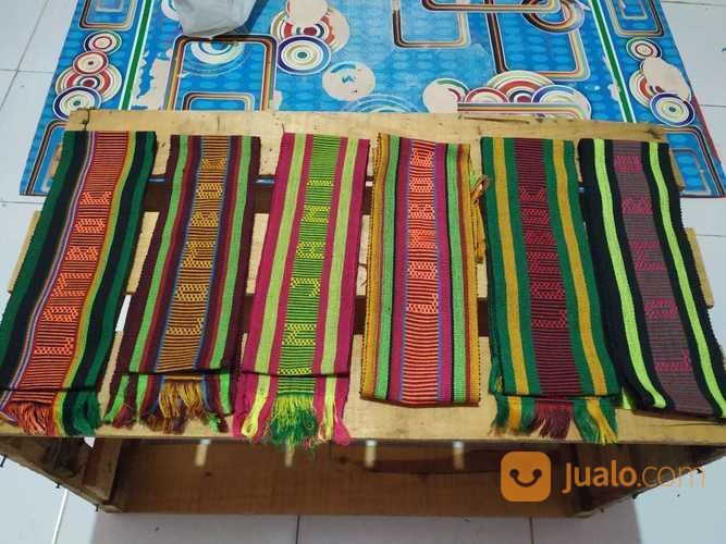 KAIN TENUN IKAT KEPALA ETNIK NUSANTARA LOMBOK