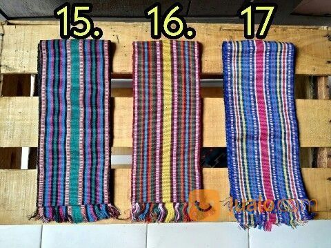 KAIN TENUN IKAT KEPALA ETNIK NUSANTARA LOMBOK