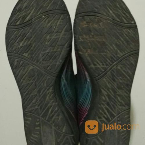 Sepatu Futsal Specs Barricada