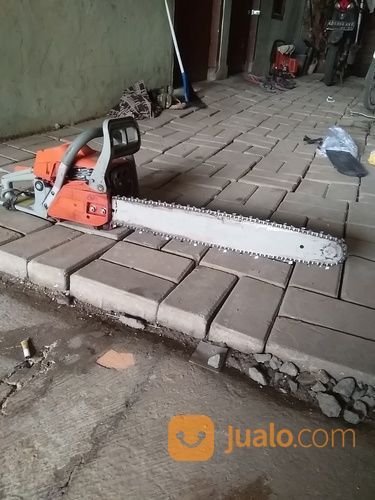 Sewa Chainsaw Mesin Tebang Pohon Wa 085641290679
