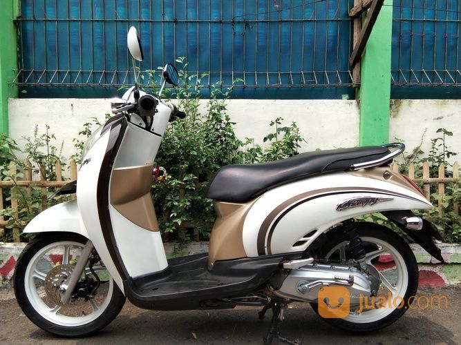 Honda Scoopy 2012 Karbu