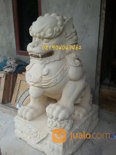 Patung Samsi/Patung Singa Kilin Dari Batu Putih