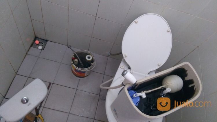 Service Toilet Duduk/ Kloset Duduk Rusak