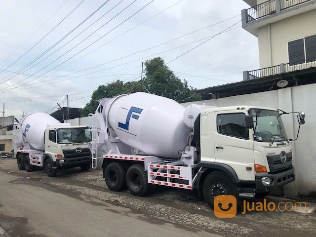 Truk Mixer / Molen 7 8 Kubik Ready