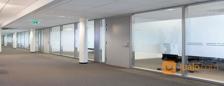 Partisi Kaca Tempered