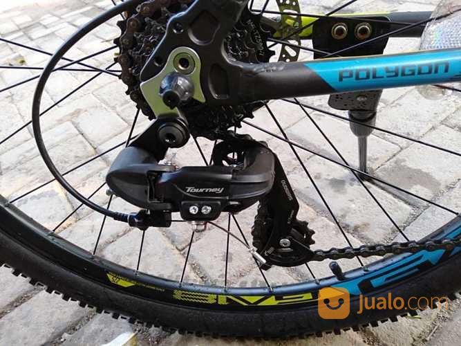Sepeda MTB Polygon Cascade 3