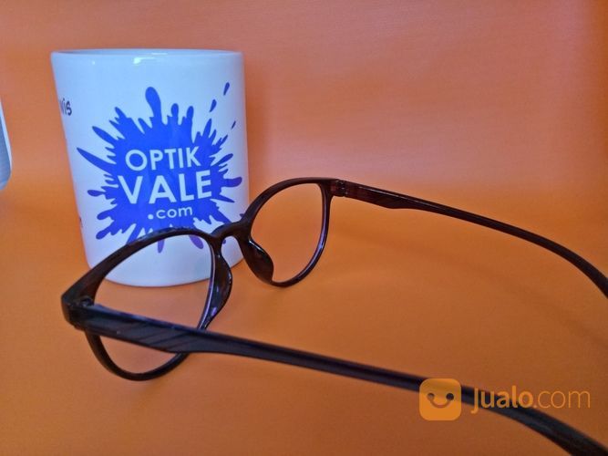 Frame Kacamata Bulat Hitam Cocok Buat Anak Muda
