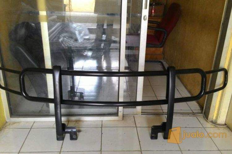 Aksessoris Hummer H3 - Front Bumper, Grill Guard Black