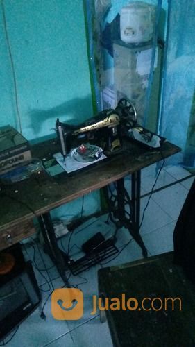 Tukang Jahit Ibu Mae