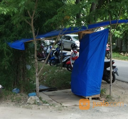 Gerobak Bakso Bakar, Dan Seluruh Isinya, Termasuk Panggangan, Kursi, Tempat Saus Dan Kecap, Dll