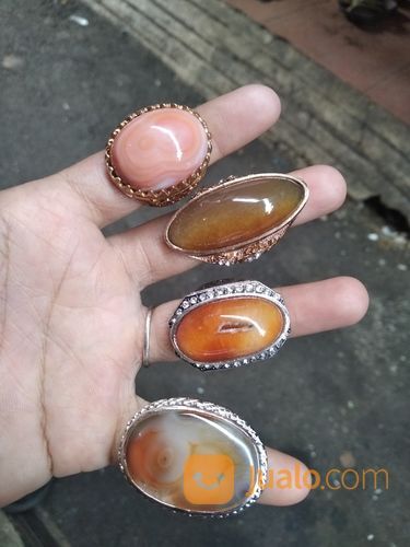 1 Batu Pandan Merah Harga??
