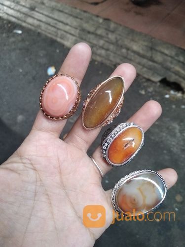 1 Batu Pandan Merah Harga??