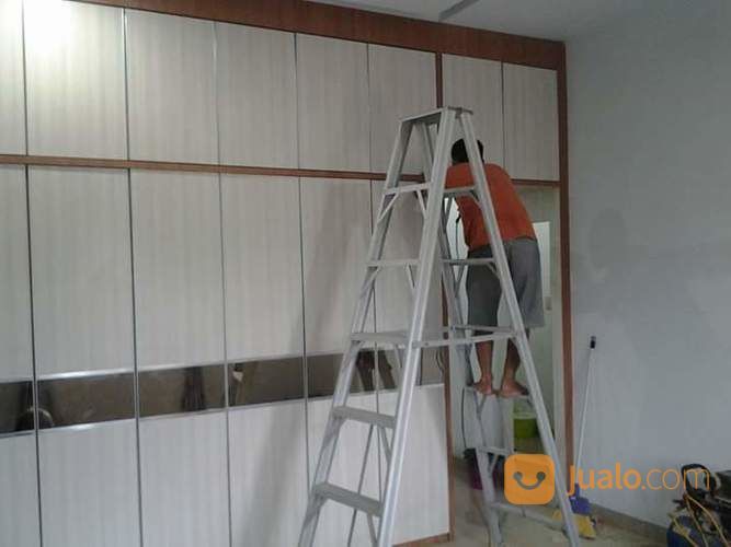 Lemari Pakaian Finishing HPL Full Plafon Raz Tech Furniture