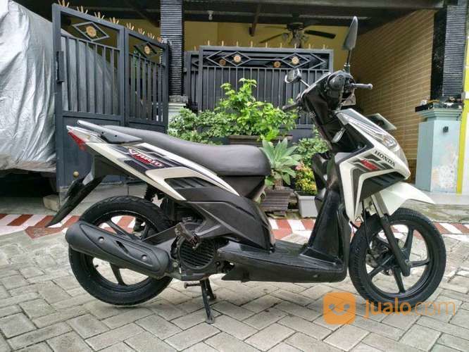 Honda Vario Tahun 2010 Warna Hitam-Putih